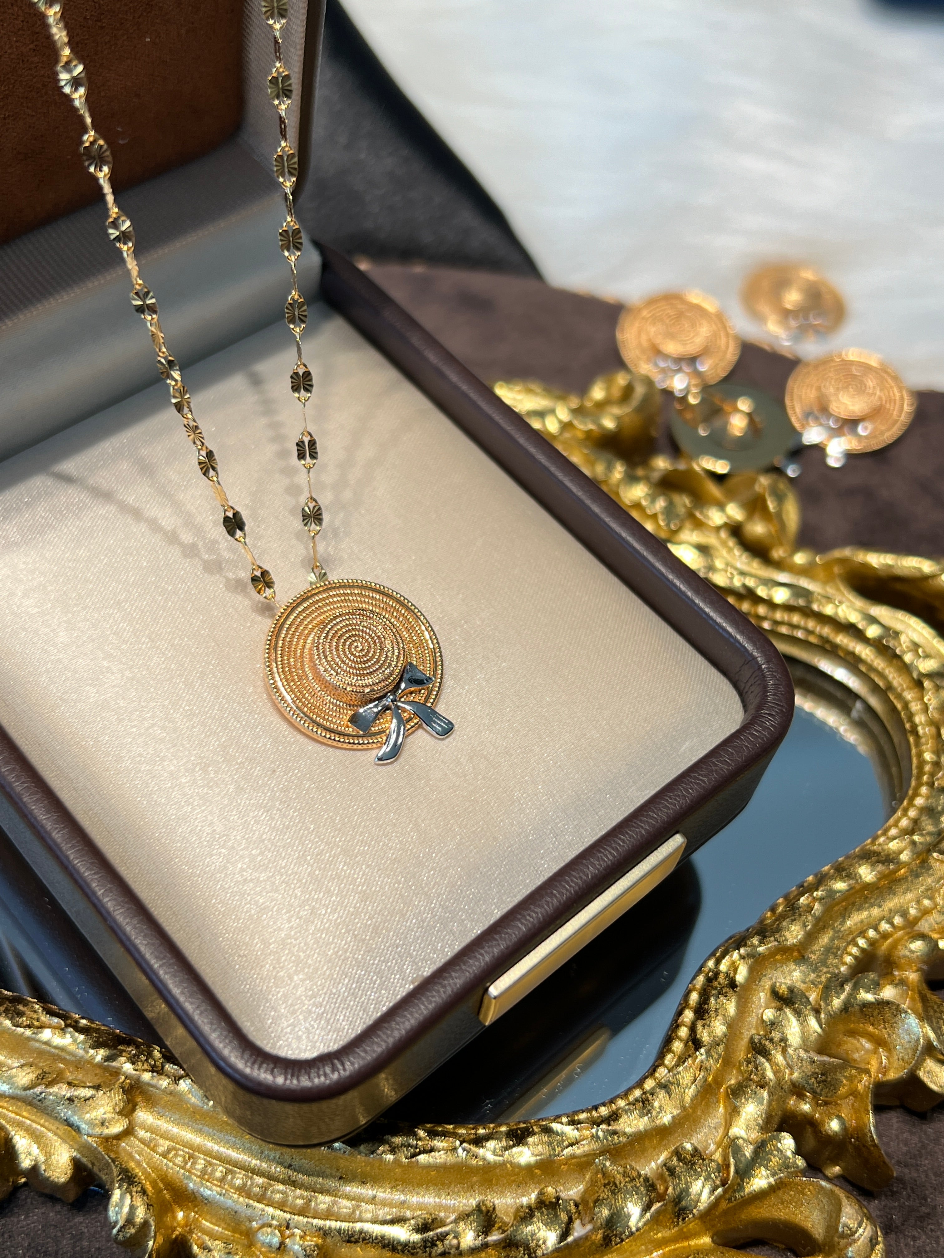 Straw Hat Bow Pendant