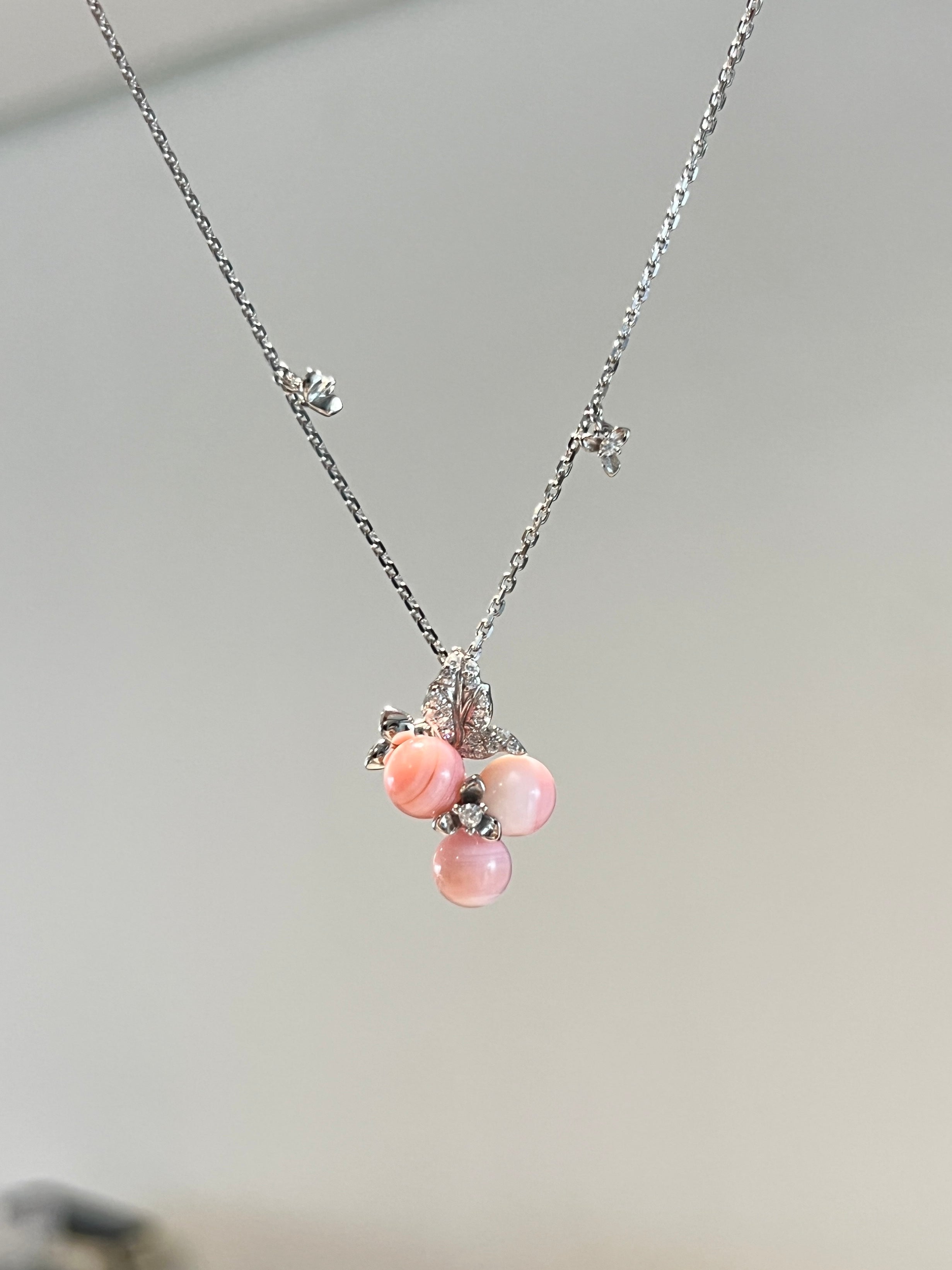 Moonleaf Pearl Necklace