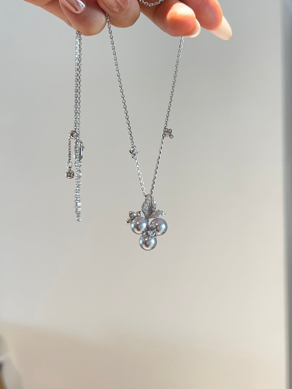Moonleaf Pearl Necklace