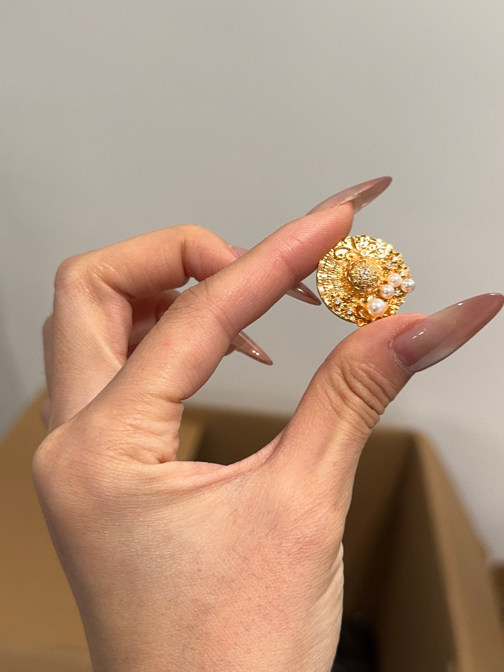 Riviera Straw Hat Pendant