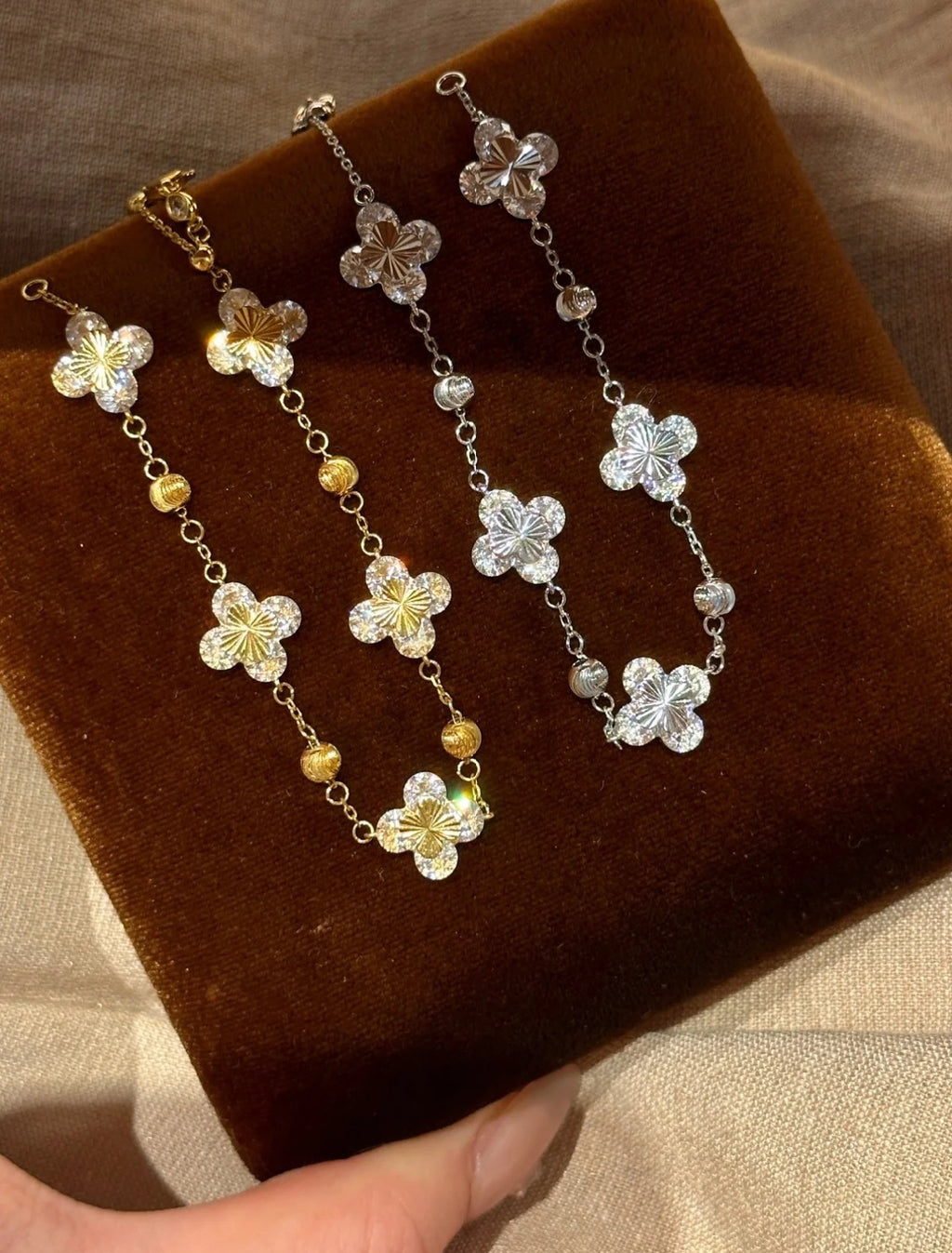 Dainty Clover Chain Bracelet