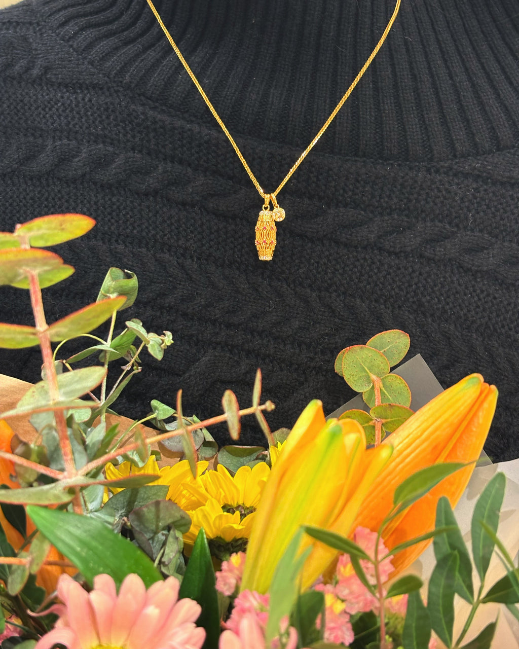 Filigree Imperial Vase Necklace